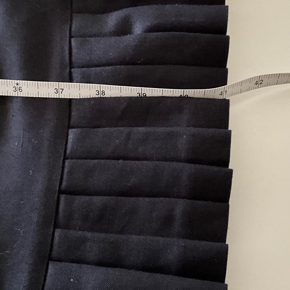 NWT ALEX MARIE 14W BLACK SLEEVELESS DRESS WITH A 4" PLEAT AT THE HEM - Picture 2 of 14